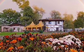 Отель Slavutich